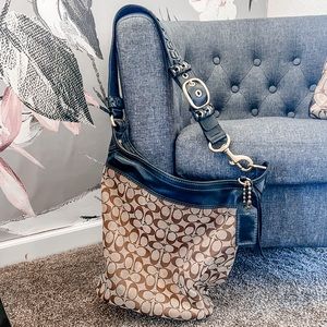 Brown & Black large Coach bucket purse GREAT CONDITION. Must have!